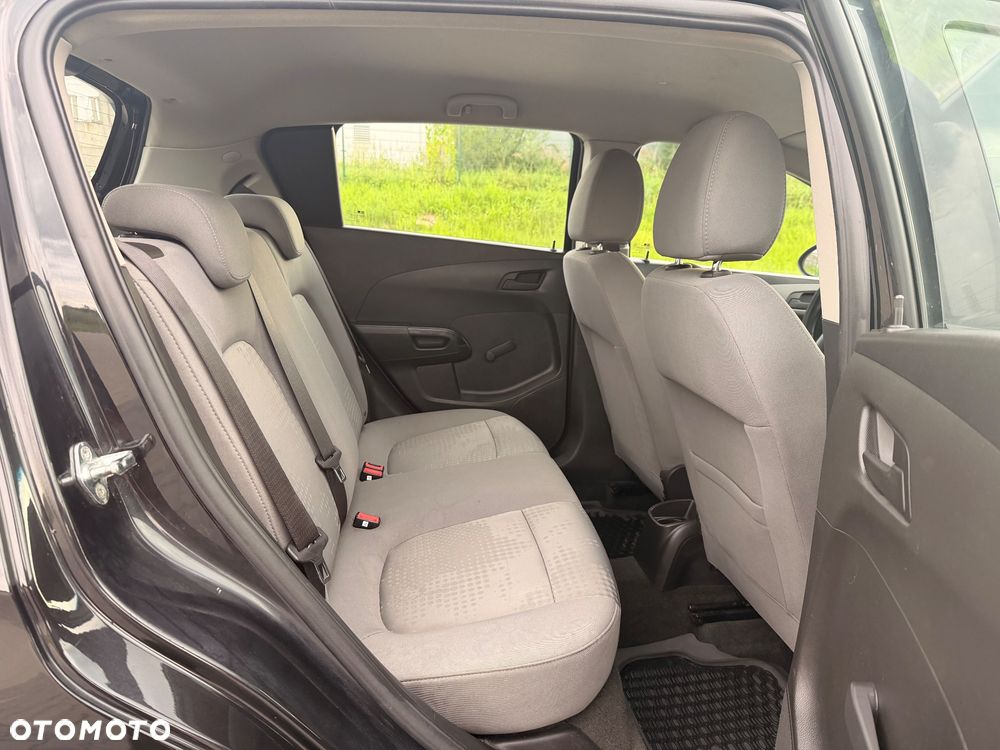 Chevrolet Aveo - 13