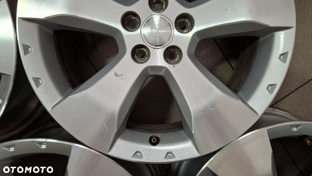 Felgi Aluminiowe 17 Subaru Forester 5x100 ET 48 - 9