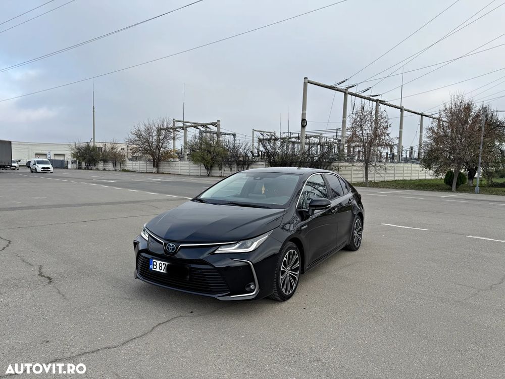 Toyota Corolla 1.8 Hybrid Team Deutschland - 4