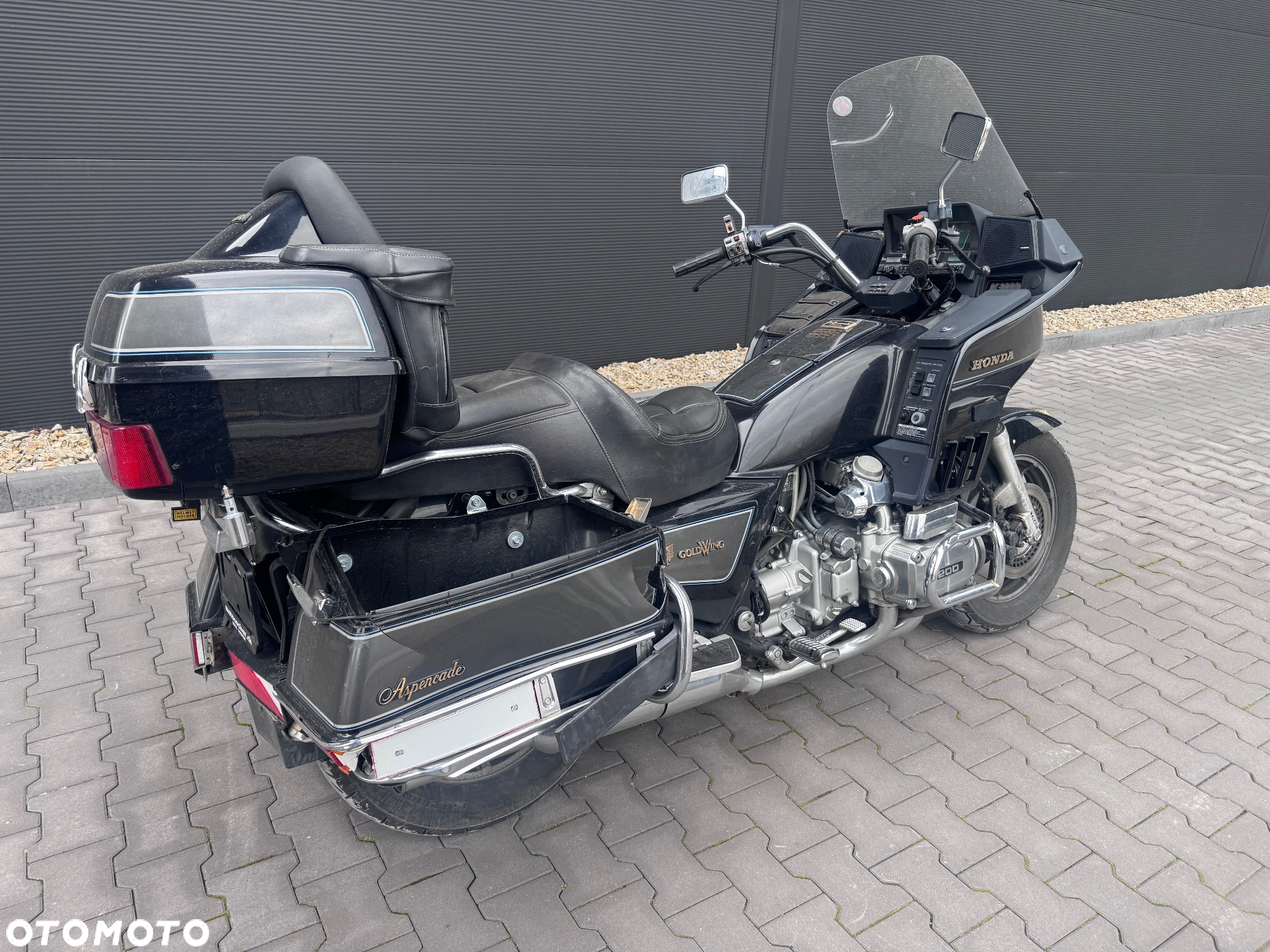 Honda GL - 8