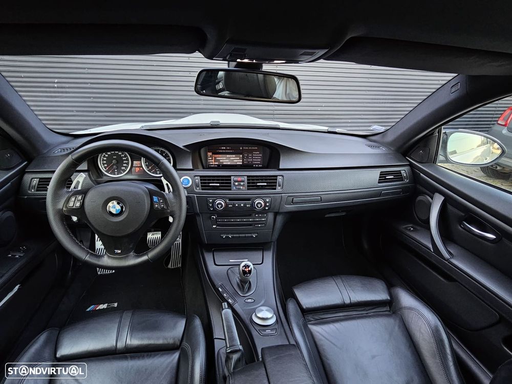 BMW M3 Auto - 14