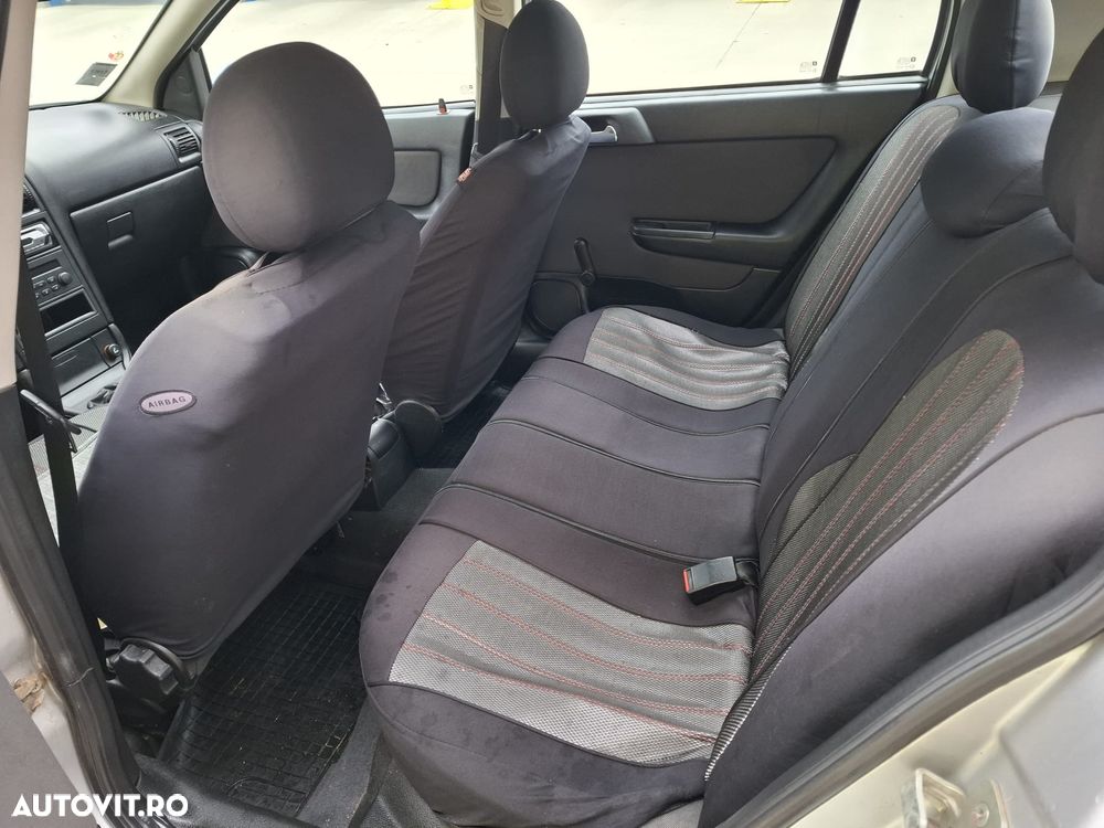 Opel Astra - 4