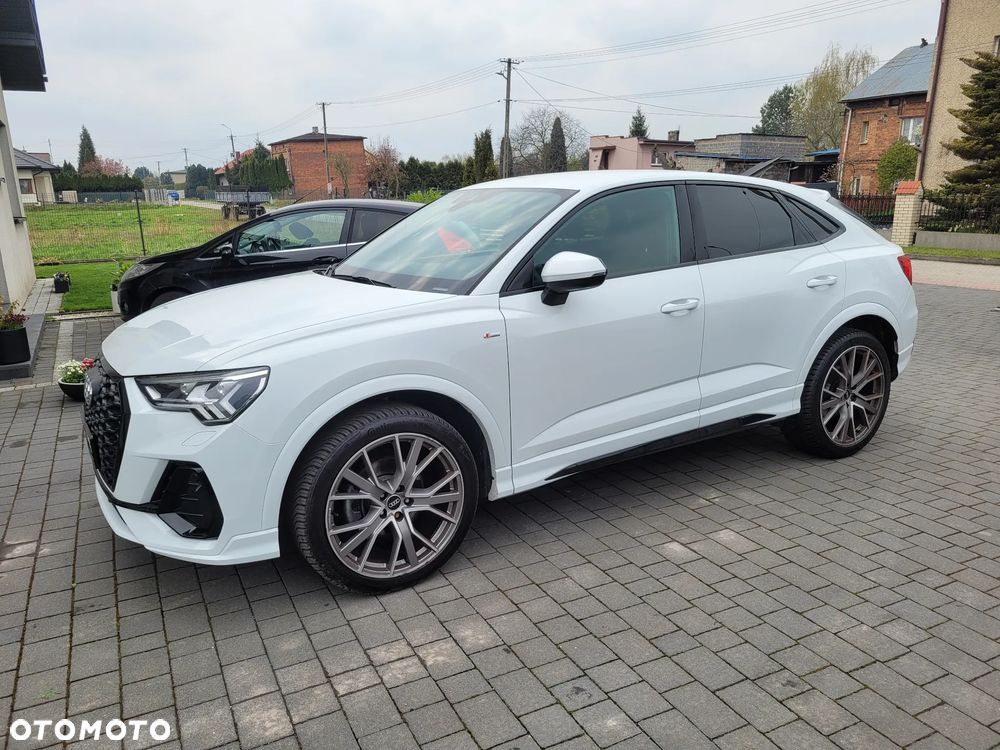 Audi Q3 35 TDI Quattro - 1