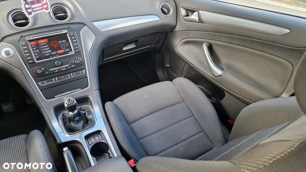 Ford Mondeo 2.0 TDCi Titanium - 32