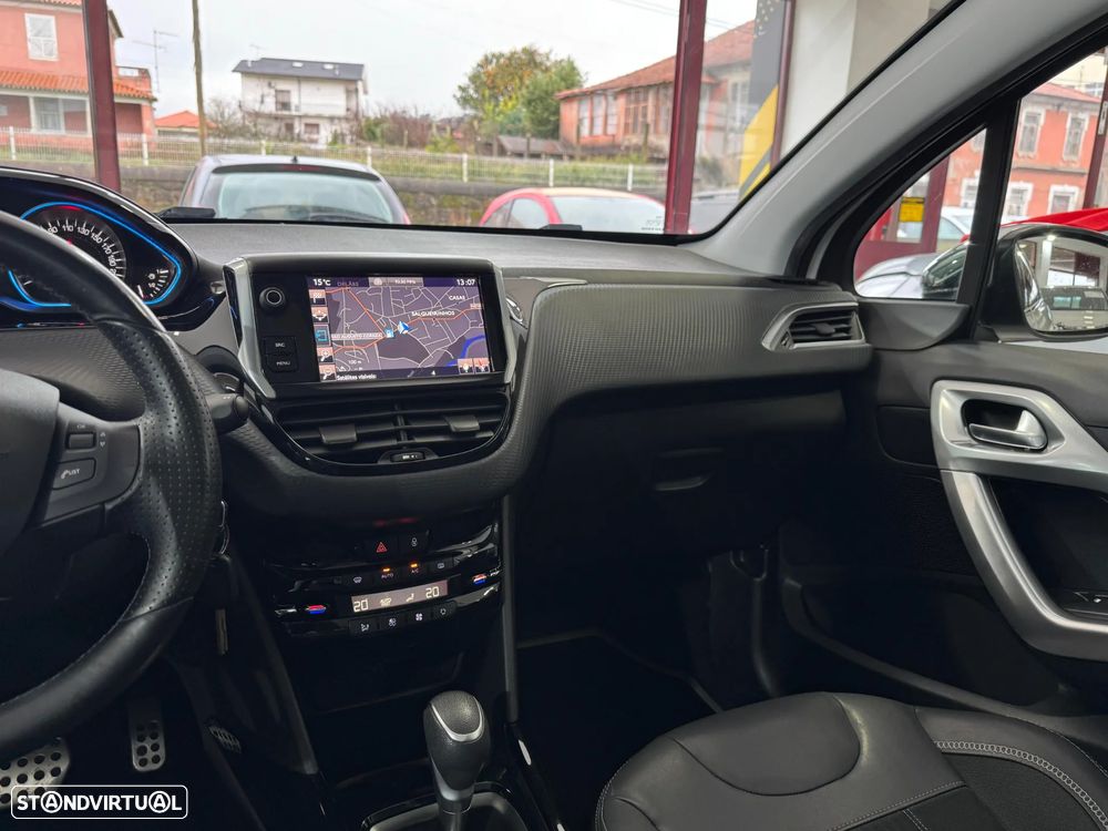 Peugeot 2008 PureTech 110 GPF Stop&Start EAT6 Crossway - 11