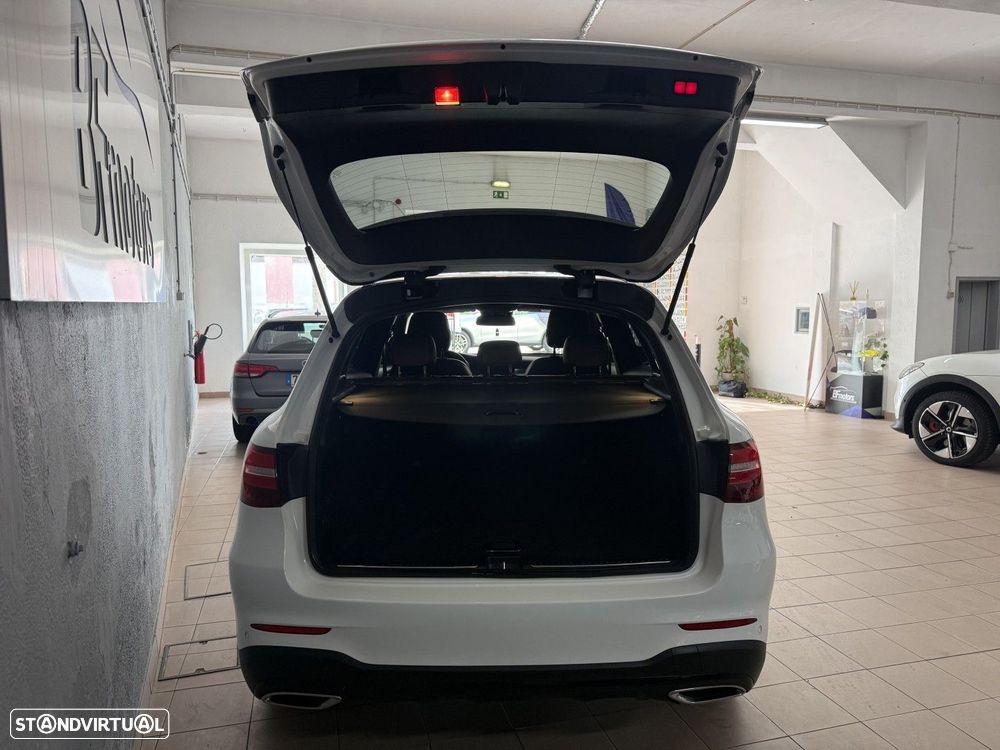 Mercedes-Benz GLC 250 d 4Matic 9G-TRONIC AMG Line - 29