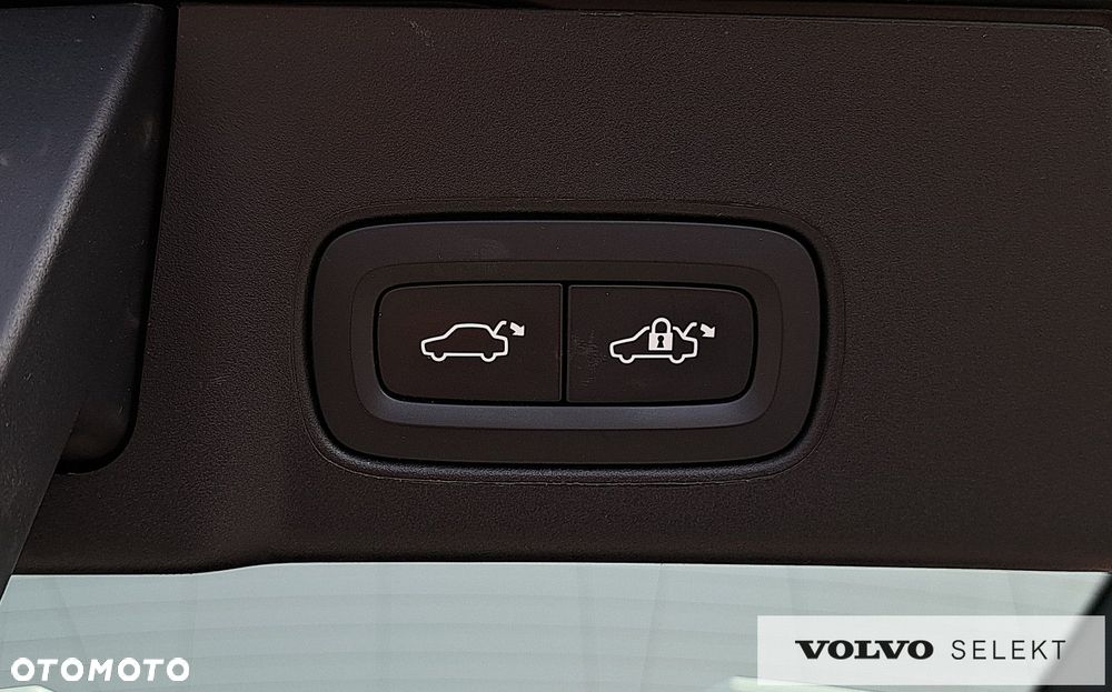 Volvo V90 Cross Country - 31