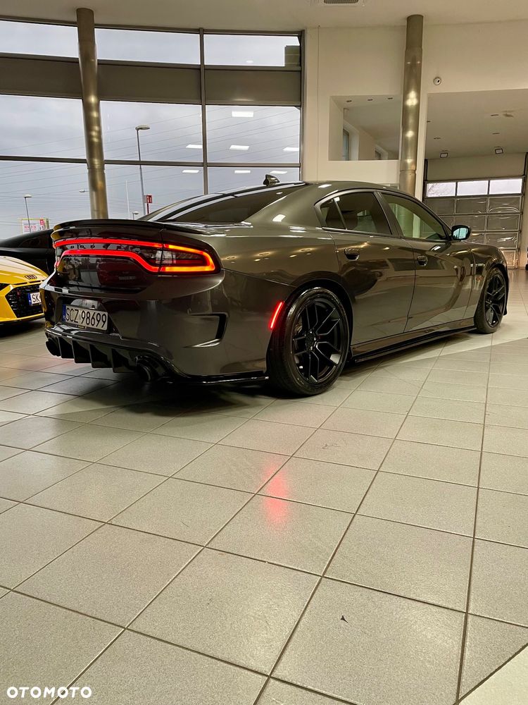 Dodge Charger 5.7 R/T - 6