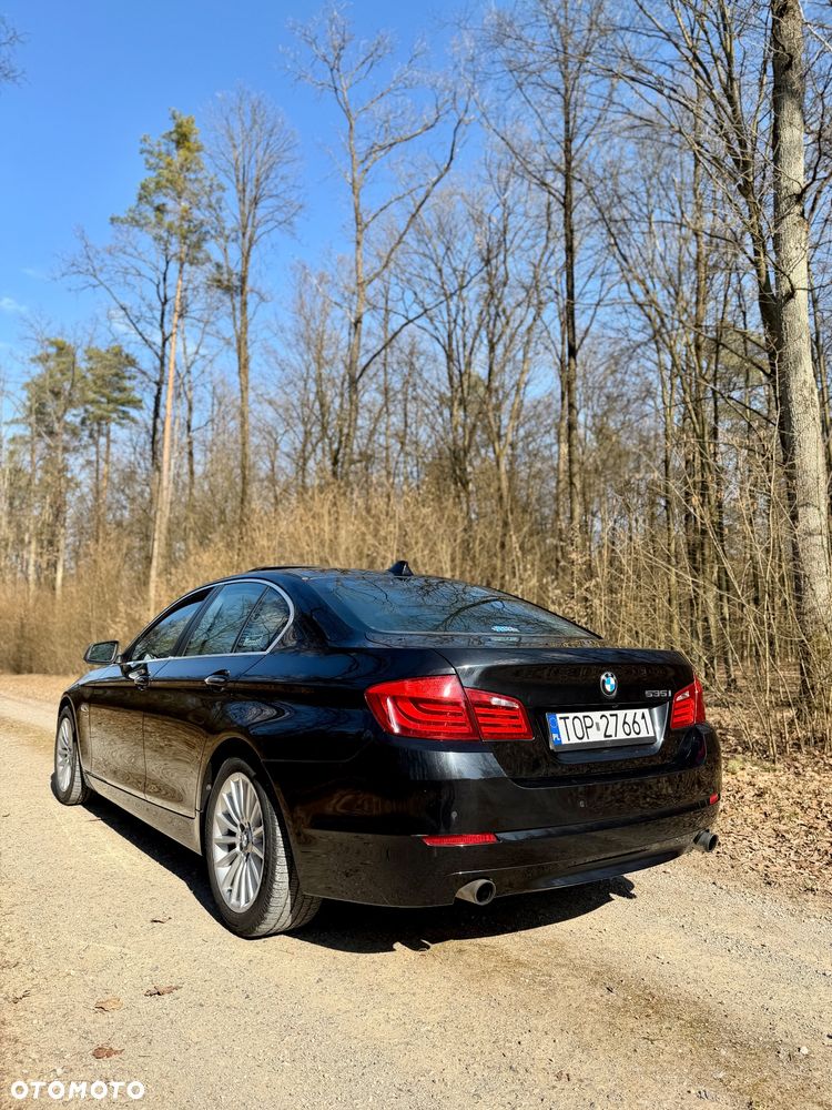 BMW Seria 5 535i xDrive Sport-Aut - 2