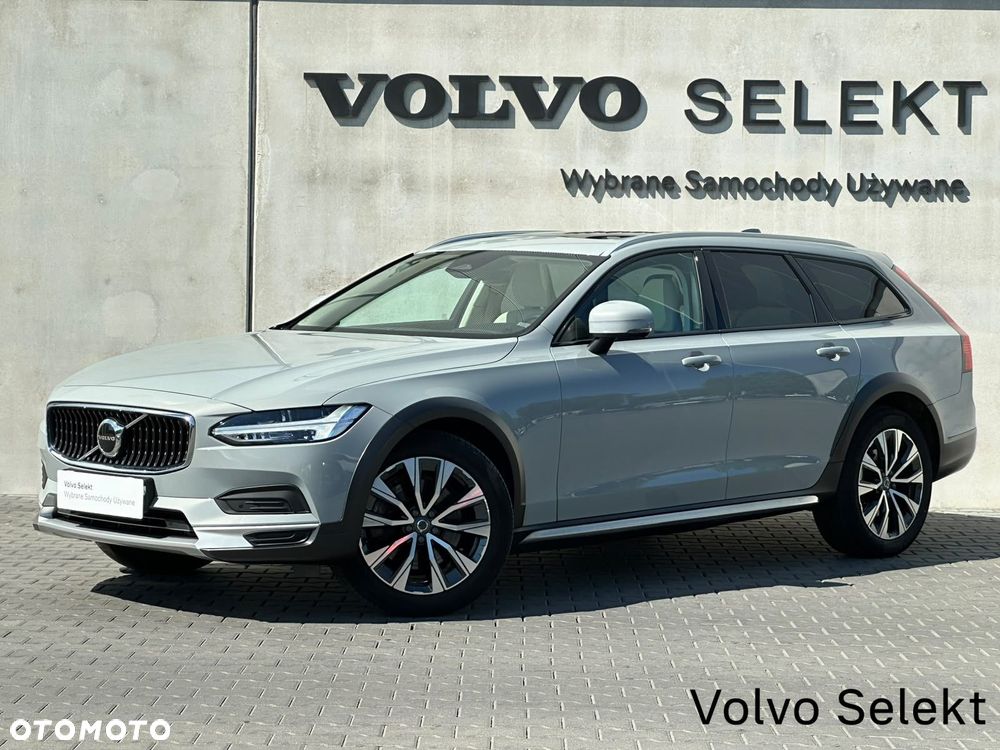 Volvo V90 Cross Country - 2