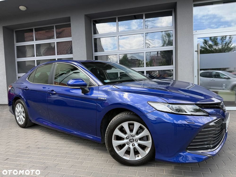 Toyota Camry 2.5 Hybrid Comfort CVT - 1