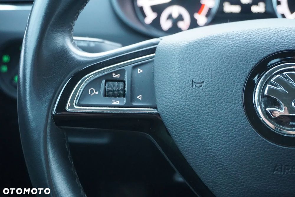 Skoda Octavia 2.0 TSI Ambition DSG - 27