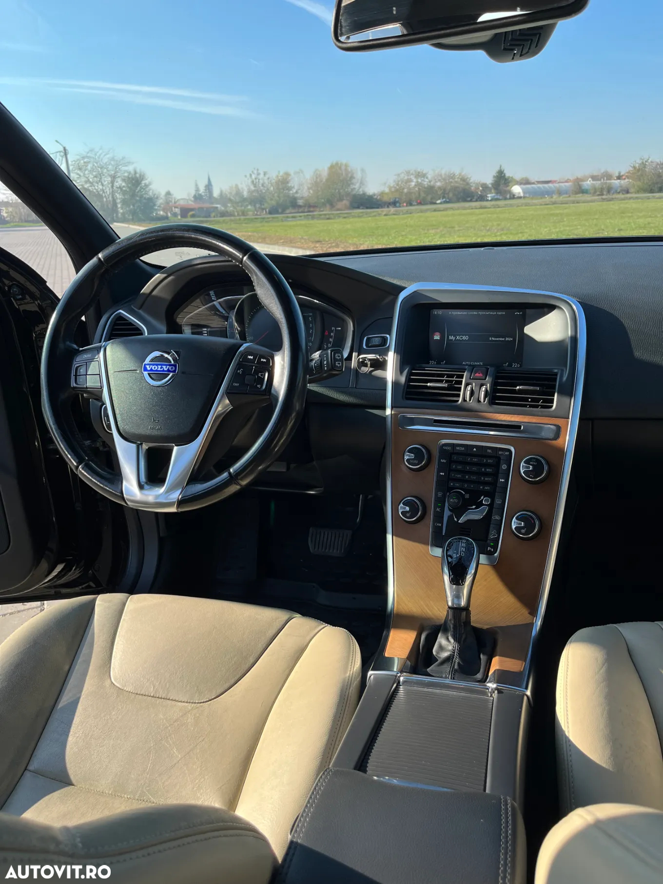Volvo XC 60 D5 AWD Aut. Momentum - 12
