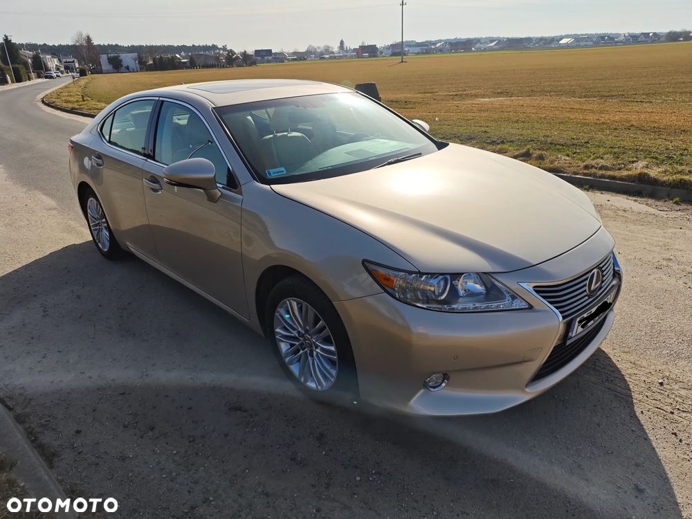 Lexus ES - 2