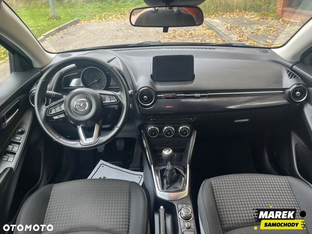 Mazda 2 - 17