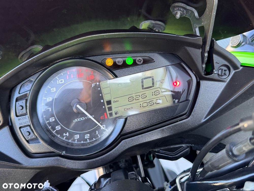 Kawasaki Ninja 1000 SX - 16