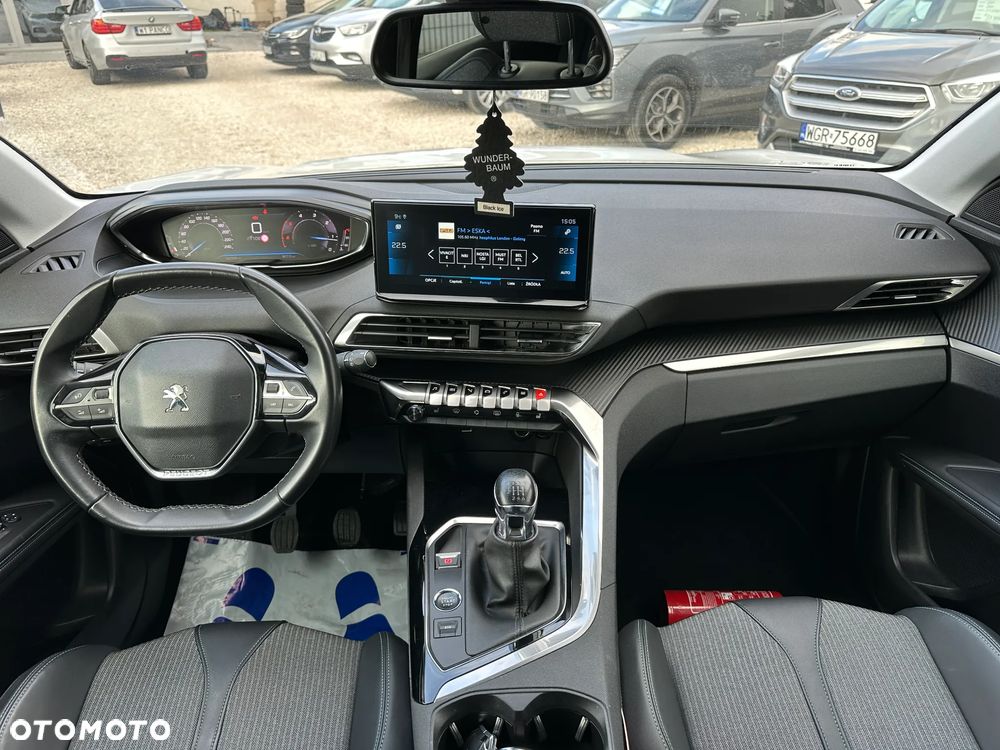 Peugeot 3008 1.5 BlueHDi Allure S&S - 21