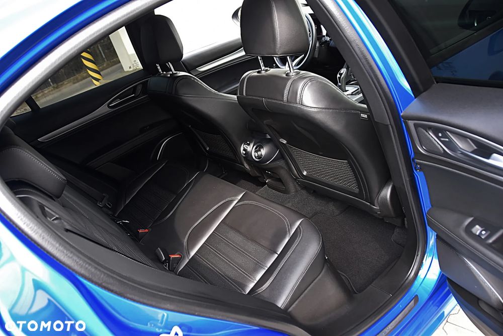 Alfa Romeo Stelvio 2.0 Turbo Veloce Q4 - 25