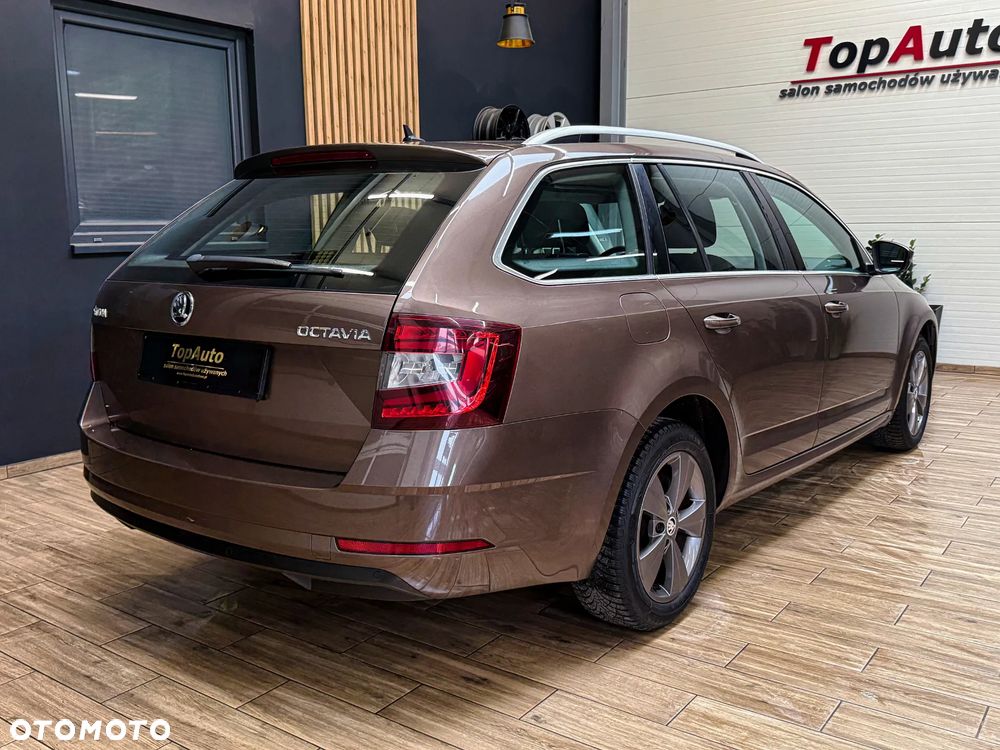 Skoda Octavia 1.5 TSI ACT Style DSG - 6
