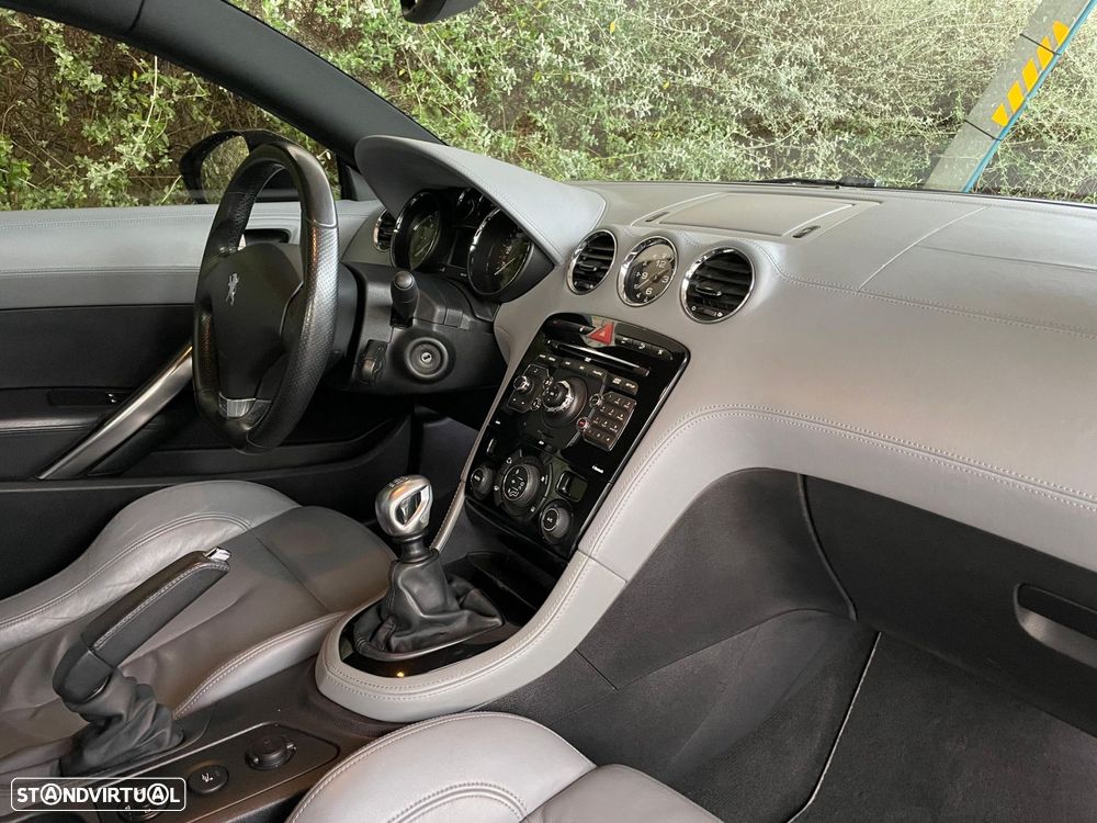 Peugeot RCZ 1.6 200 THP - 11