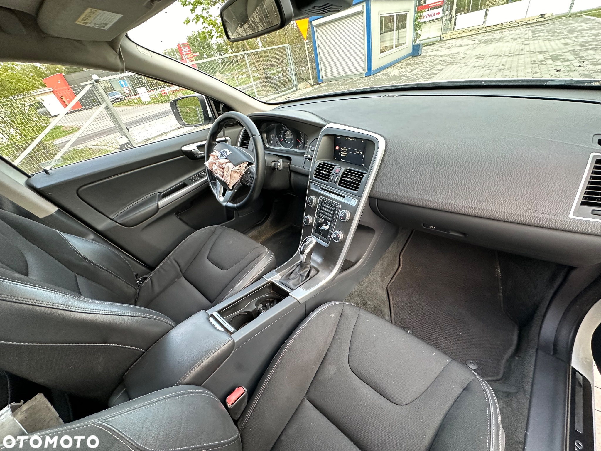 Volvo XC 60 T5 Drive-E Momentum - 4