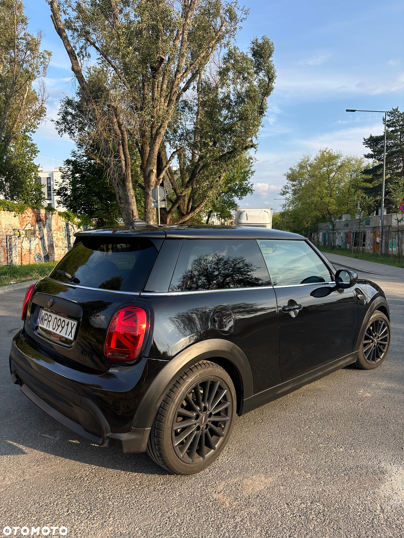 MINI ONE - 6