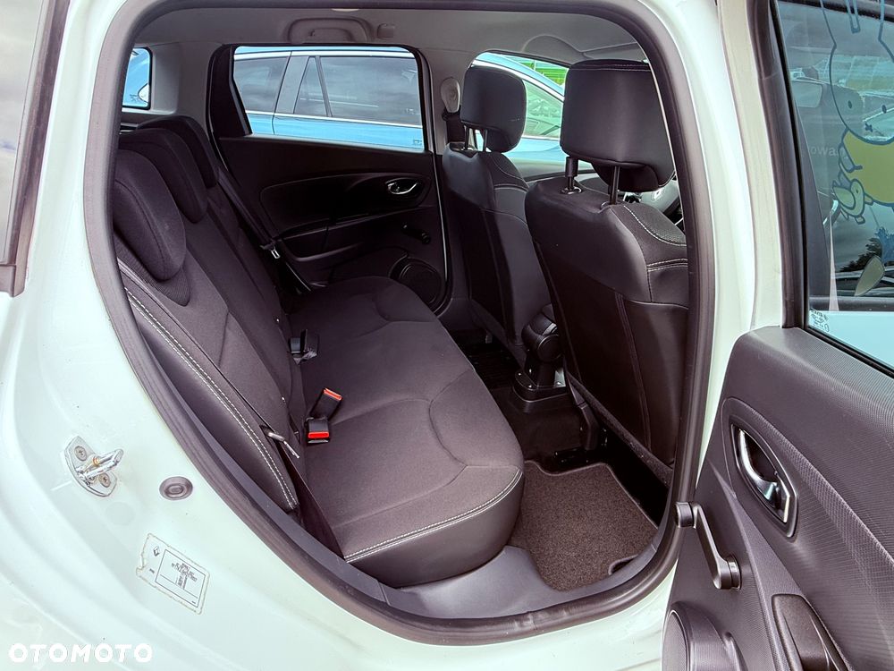 Renault Clio - 19