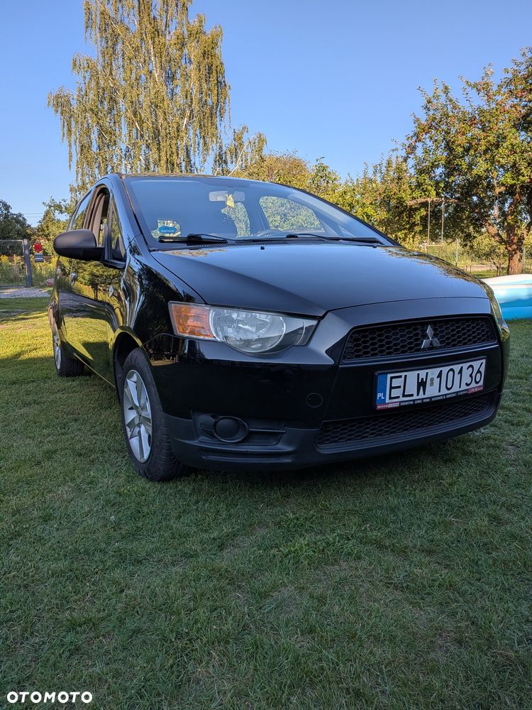 Mitsubishi Colt - 2