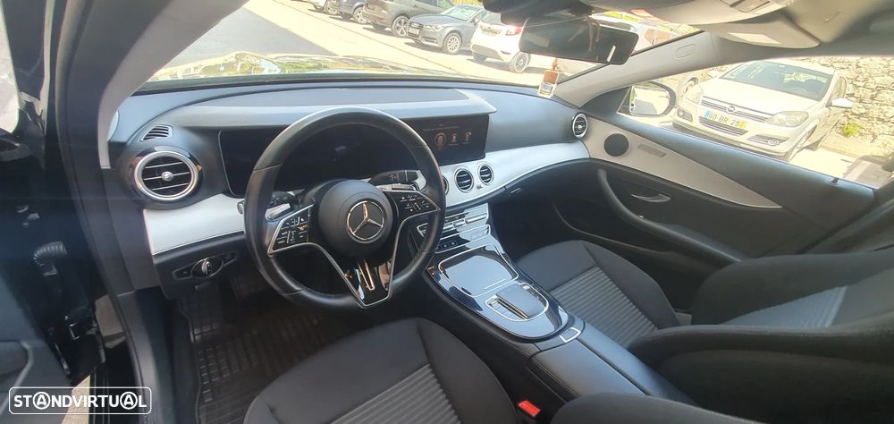 Mercedes-Benz E 300 - 12