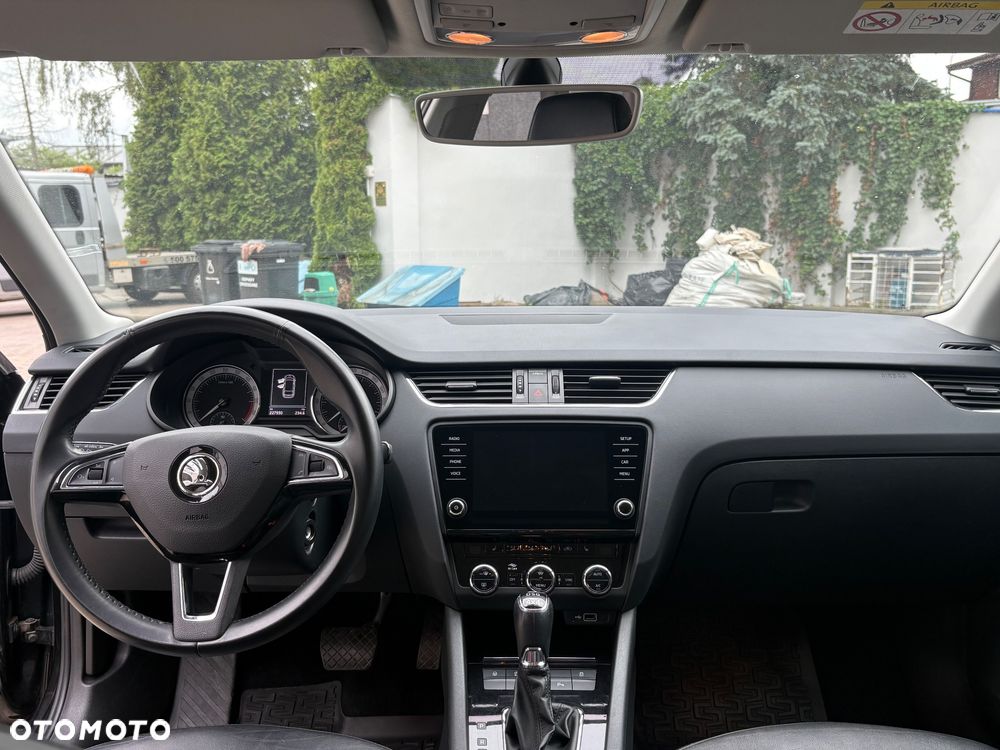 Skoda Octavia 2.0 TDI 4x4 DSG Clever - 11