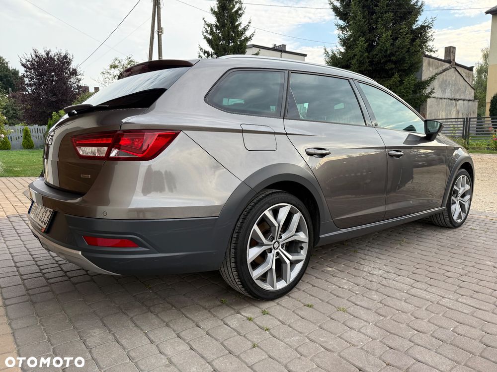 Seat Leon 2.0 TDI FR S&S 4Drive - 9