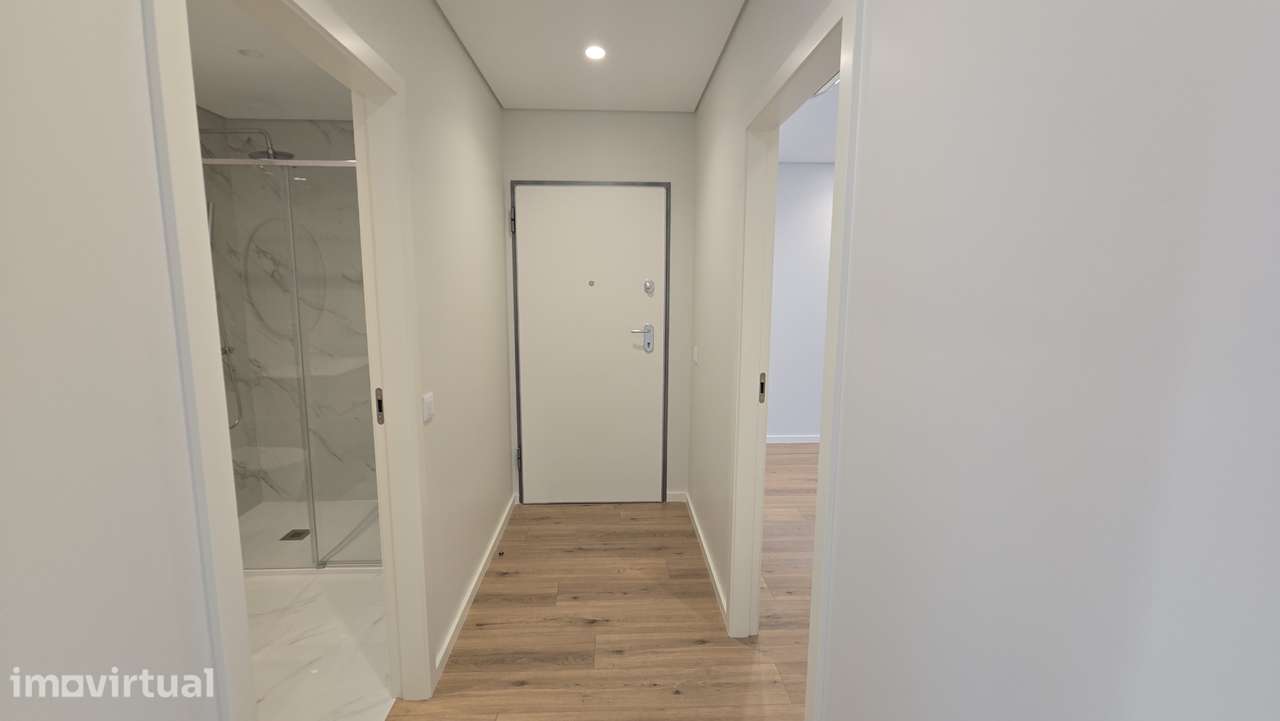 APARTAMENTO T2 NOVO COM TERRAÇO NO CORAÇÃO DE BRAGA - Grande imagem: 5/17