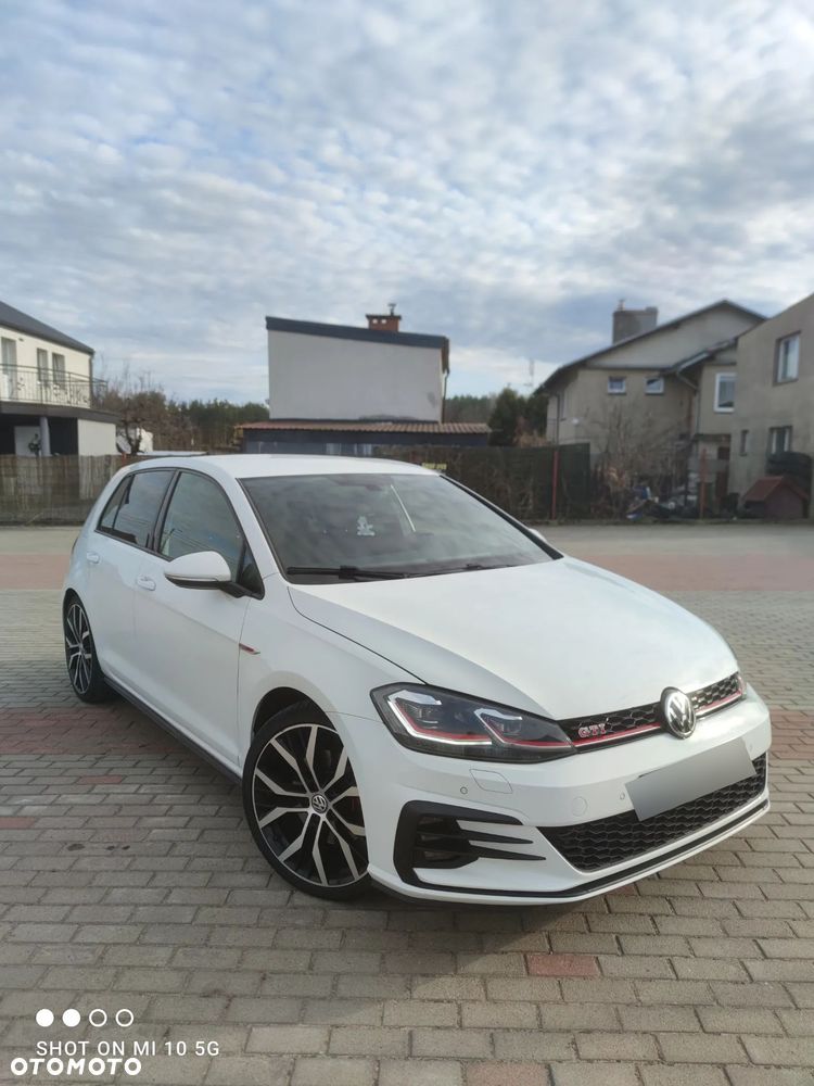 Volkswagen Golf GTI (BlueMotion Technology) - 1
