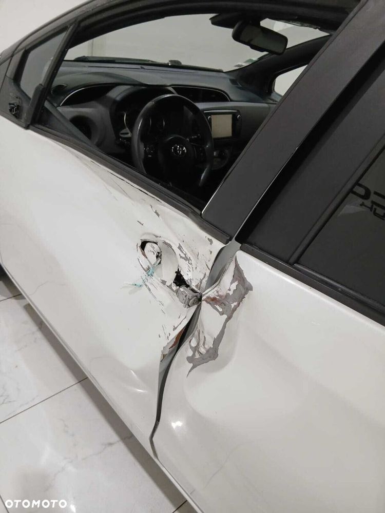 Toyota Yaris - 28