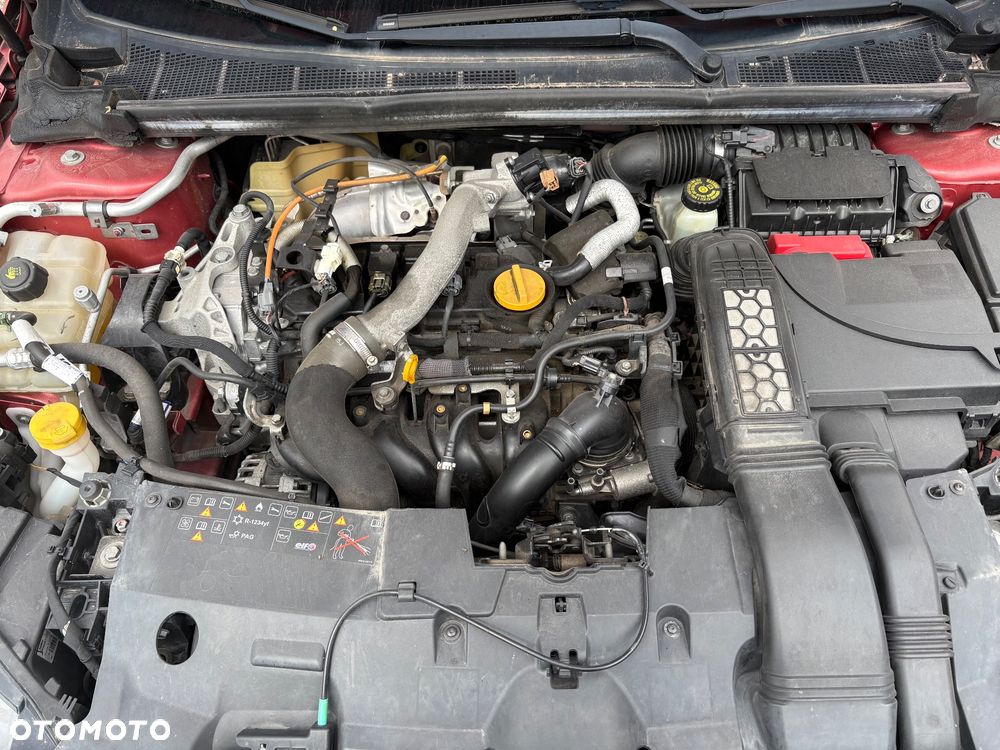 Renault Megane ENERGY TCe 205 EDC GT - 9