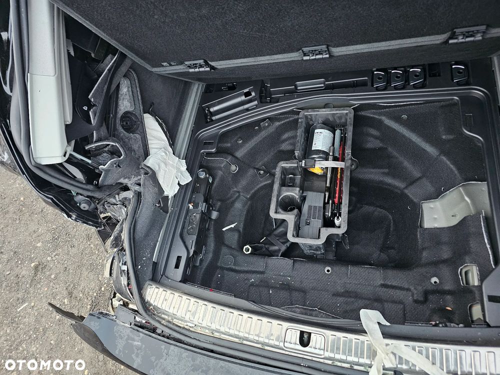 Audi A6 Avant 40 TDI quattro S tronic - 32