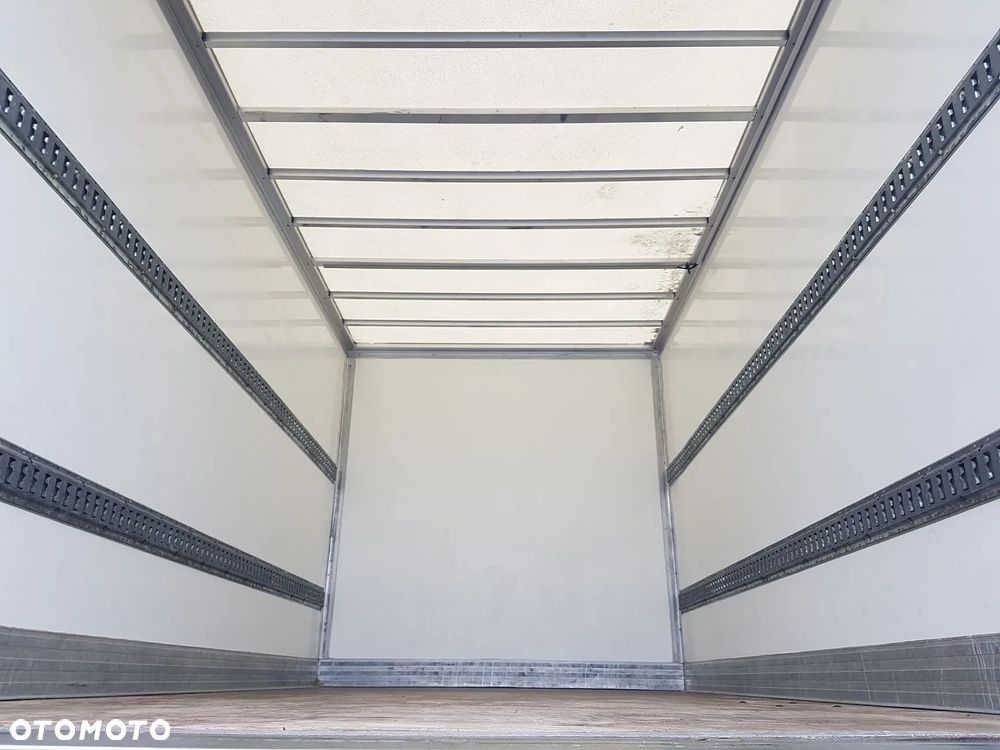Renault MASTER KONTENER 8EP 4,21x2,23x2,22 KLIMA MANUAL KRAJOWY 6-BIEGÓW - 17