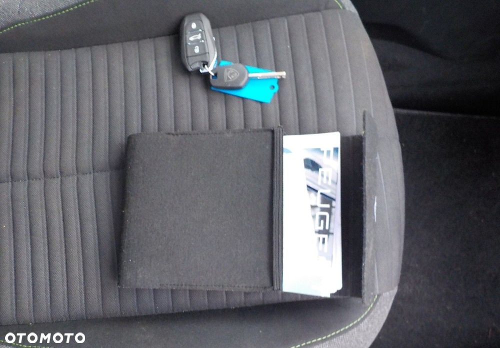 Peugeot 2008 - 26