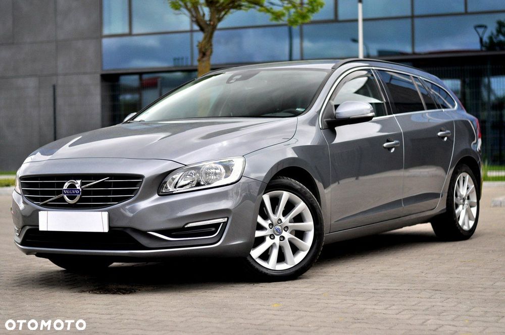 Volvo V60 D2 Momentum - 3