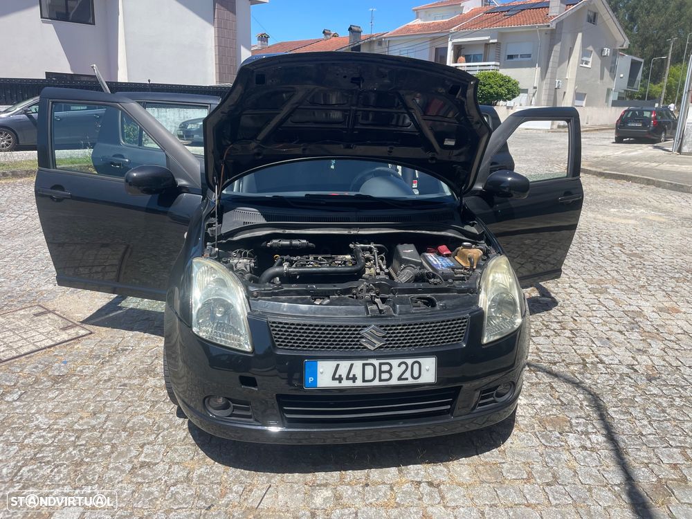 Suzuki Swift 1.3 DDiS GL - 1