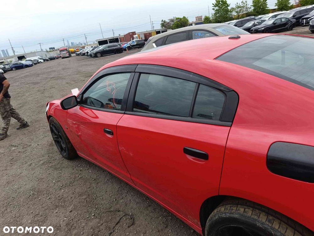 Dodge Charger 3.6 GT - 9