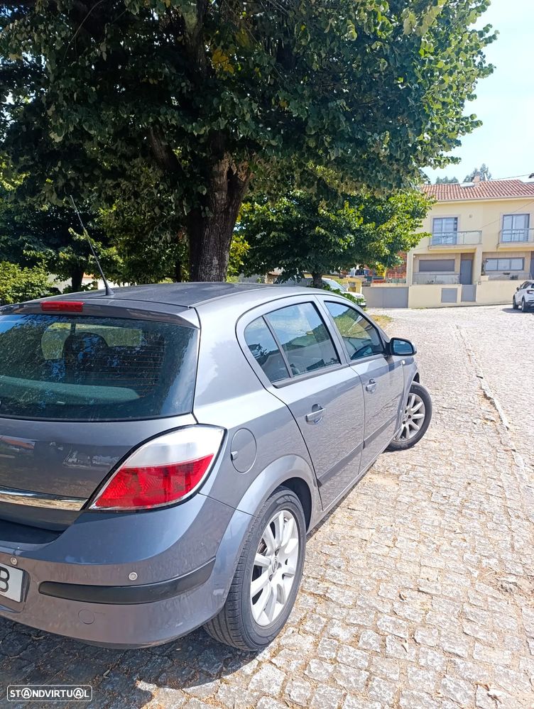 Opel Astra 1.4 Enjoy - 9