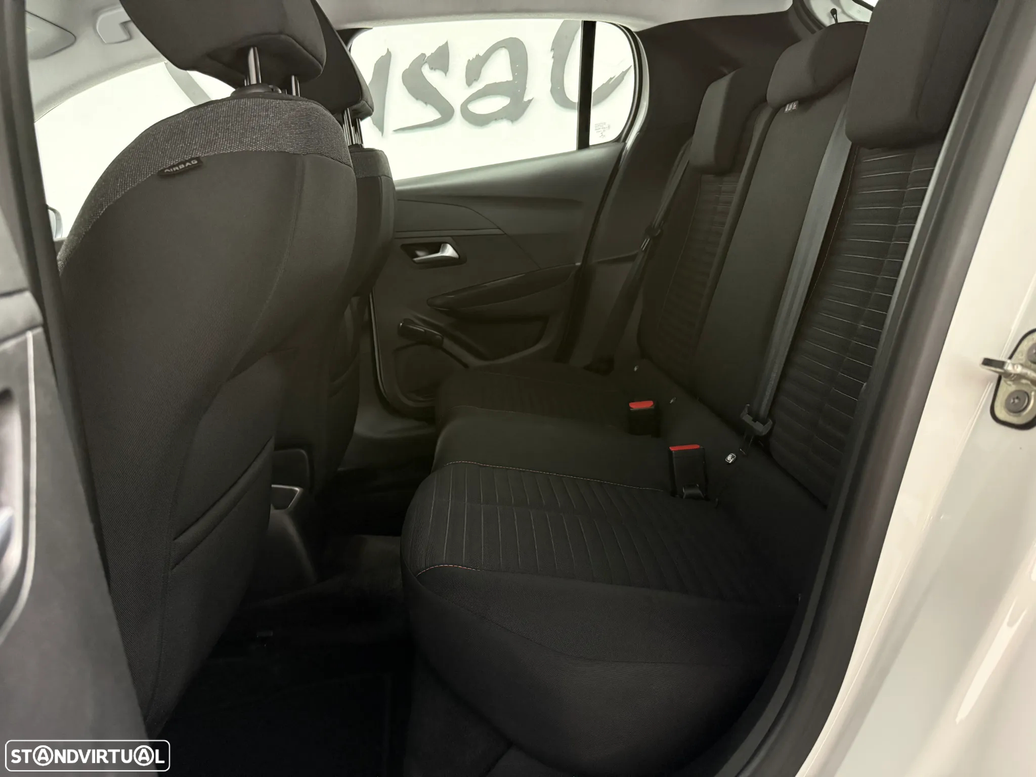 Peugeot 208 1.2 PureTech Active - 16