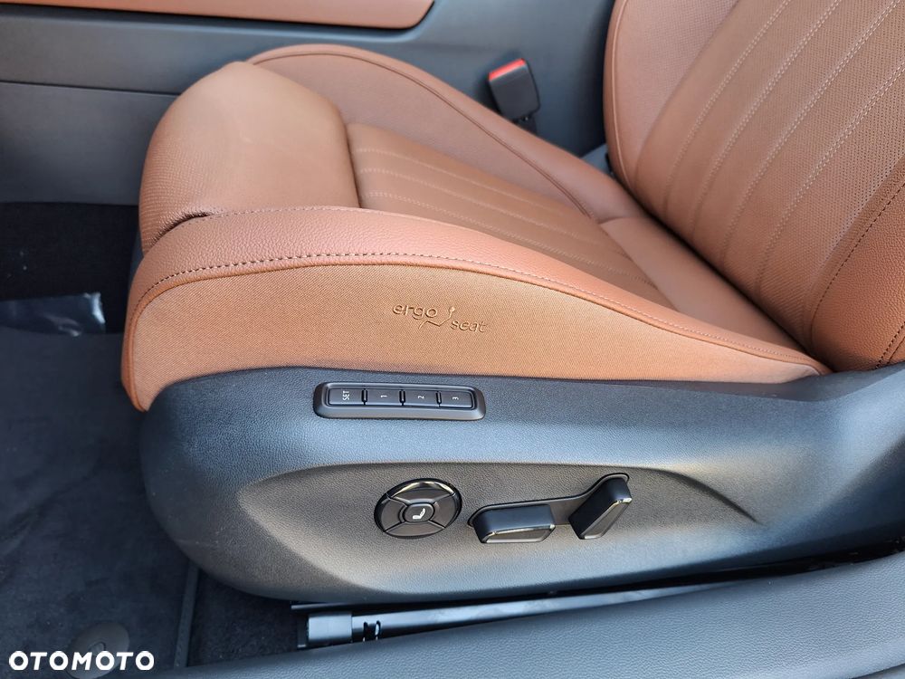 Skoda Superb 2.0 TDI SCR 4x4 L&K DSG - 13