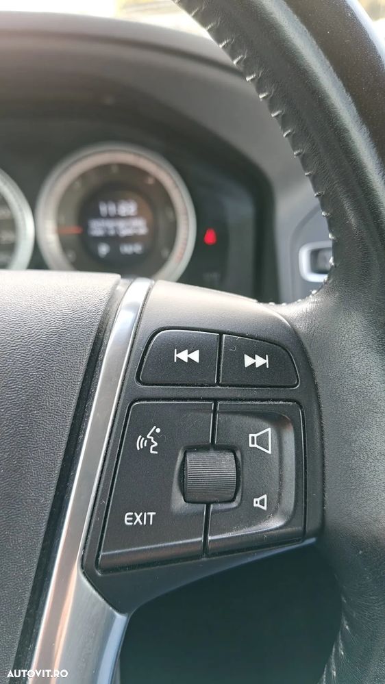 Volvo XC 60 D4 Geartronic Summum - 14