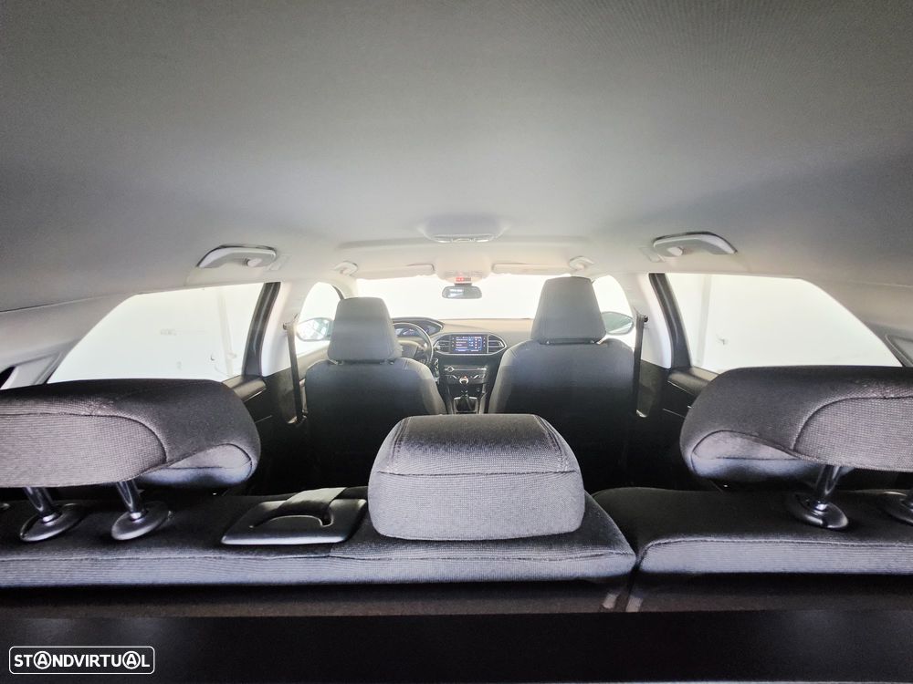 Peugeot 308 SW BlueHDi 130 Allure - 41