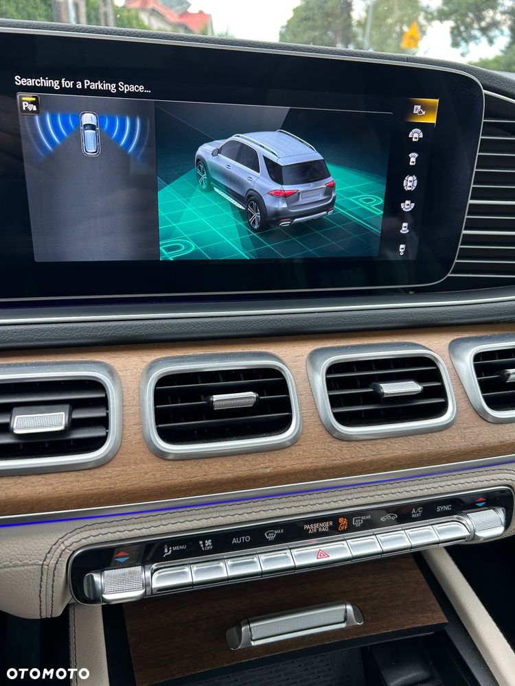 Mercedes-Benz GLE - 33