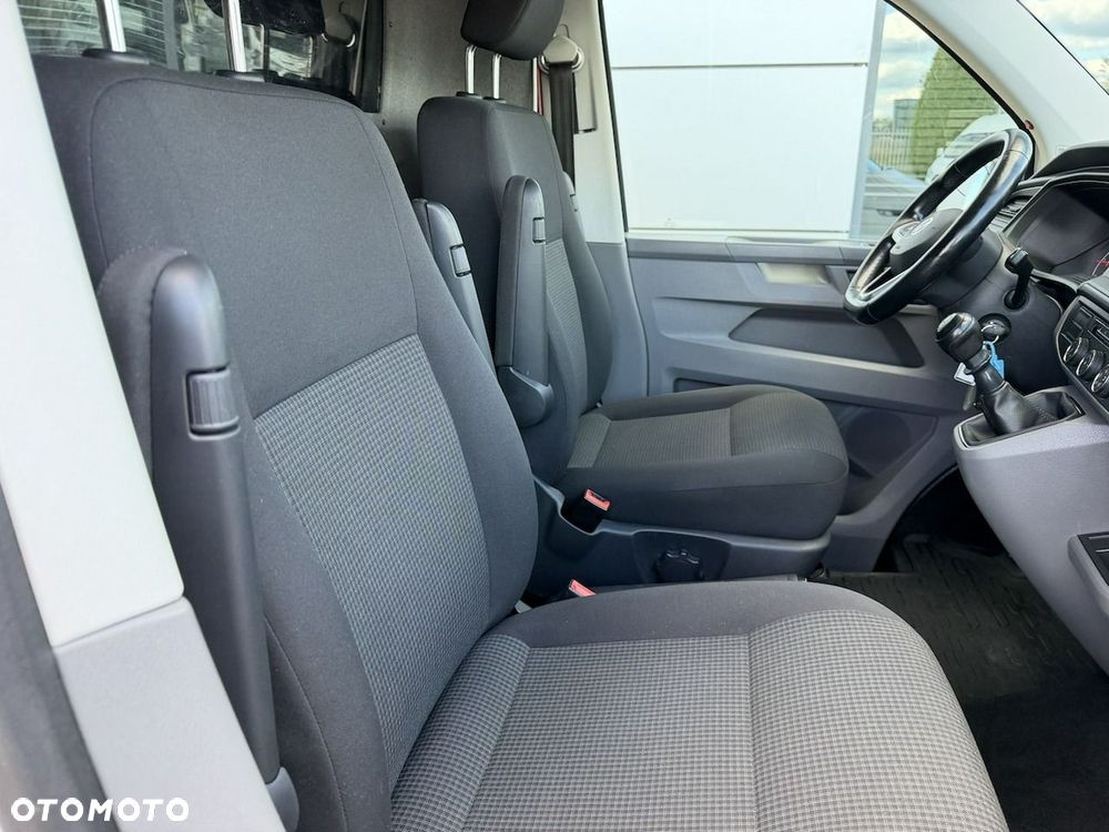Volkswagen Transporter - 29