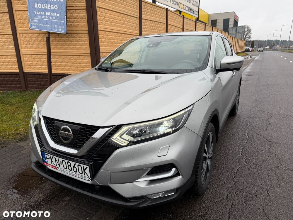 Nissan Qashqai 1.2 DIG-T N-Connecta Xtronic EU6 - 2