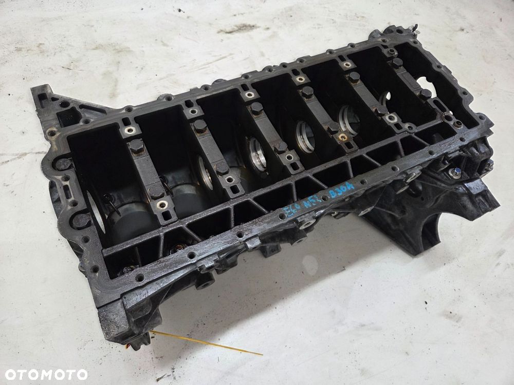 BLOK SILNIKA BMW E60 E61 N52B30A OE 7539322 - 11